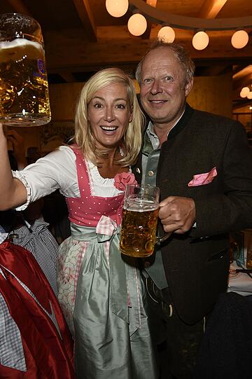 Axel und Judith Milberg im Schützenfestzelt