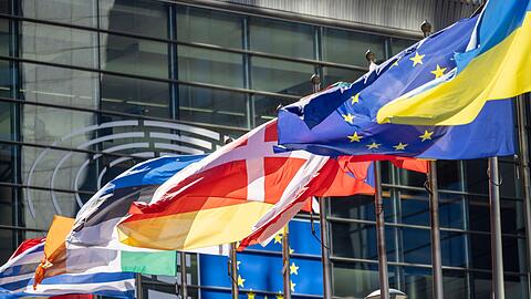 Die frühere Rechtsaußen-Fraktion ID im Europäischen Parlament soll rund 4,3 Millionen Euro aus EU-Geldern missbräuchlich verwendet haben (Archivbild).