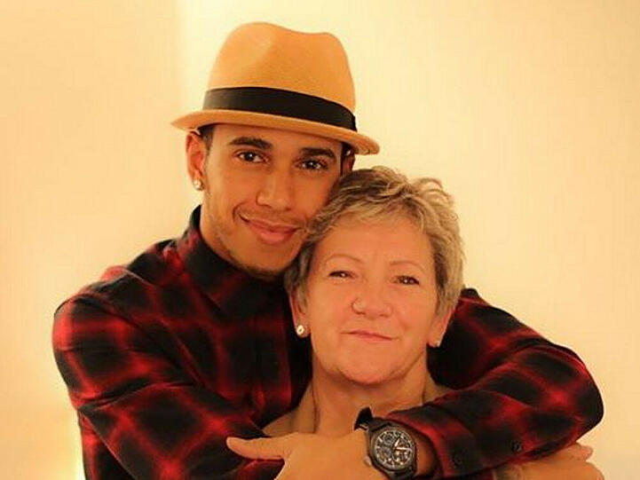 Lewis Hamilton mit seiner geliebten Mama