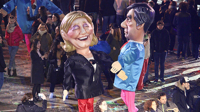 Beliebtes Motiv bei Faschingssumzügen (hier Nizza): Figuren von Marine Le Pen und François Fillon.