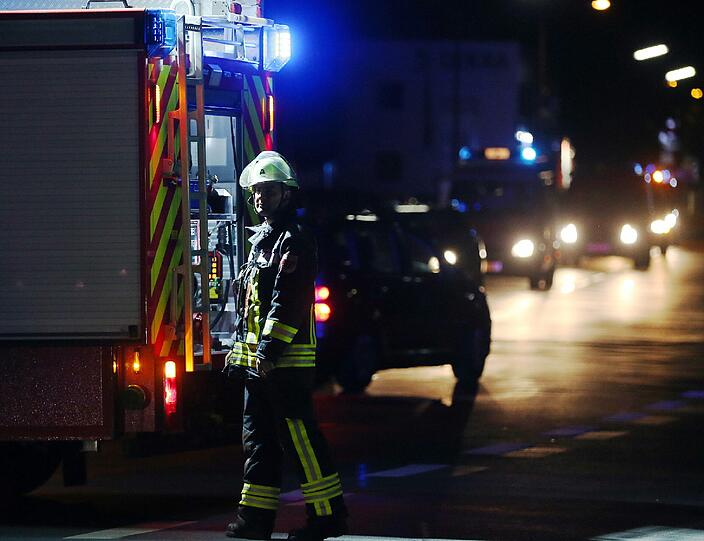 Ein 17-jähriger Afghane hat am Montagabend 21 Menschen in einem Regionalzug angegriffen. Die Bilder vom Tatort.