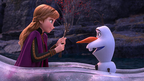 Anna und Schneemann Olaf in "Die Eiskönigin 2"