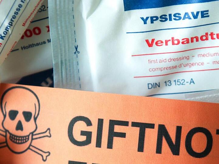 Ein Blatt des Giftinformationszentrums. Foto: Sebastian Kahnert/dpa-Zentralbild/dpa/Illustration