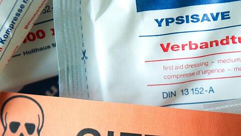 Ein Blatt des Giftinformationszentrums. Foto: Sebastian Kahnert/dpa-Zentralbild/dpa/Illustration