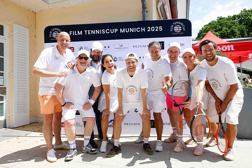 David Frenser, (Roomers ), Martin Krug, Antoine Monot jr., Mariella Ahrens, Oliver Pocher, Sven Martinek, Philipp Philipp Bächstädt mit Konstantin und Anja von Keyserlingk
