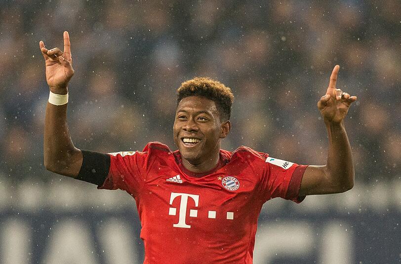 Eigengewächse: Mit David Alaba, Philipp Lahm, Thomas Müller, Holger Badstuber, Julian Green und Ivan Lucic stehen aktuell sechs Spieler im Kader des Rekordmeisters, die als echte Eigengewächse gelten. Hierbei handelt es sich um Spieler, die einst in der U19 oder U17 des jeweiligen Klubs aktiv waren und aktuell im Profi-Kader des Vereins stehen. Damit liegt der FC Bayern jedoch deutlich hinter dem Nachwuchsförderer Nummer 1 der Bundesliga, Werder Bremen. An der Weser stehen insgesamt 14 Spieler im Kader, die zuvor die Jugendabteilung des Vereins besuchten.