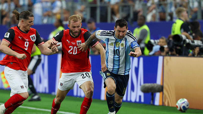 Bekam es mit Lionel Messi zu tun: Konrad Laimer. Bekam es mit Lionel Messi zu tun: Konrad Laimer.