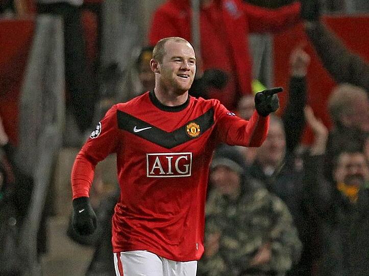 Manchester Uniteds Stürmer Wayne Rooney erzielte zwei Treffer gegen Aston Villa.