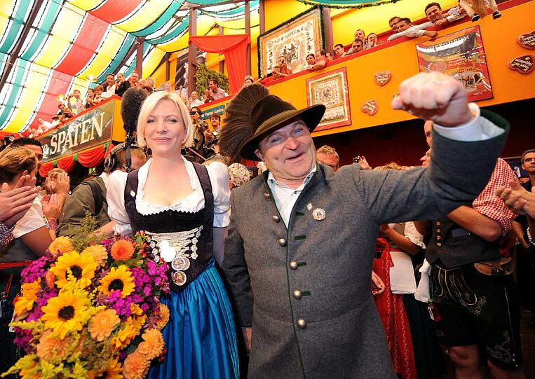 Im Hippodrom: Sepp Krätz mit seiner Frau Tina 2010.