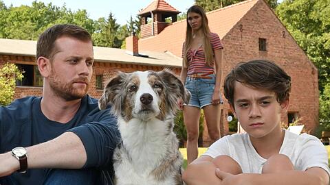 "Käthe und ich: Das Adoptivkind": Paul Winter (Christoph Schechinger, l.) versucht mit Hilfe von Hund Käthe Zugang zu Ben (Oskar Netzel) zu finden.