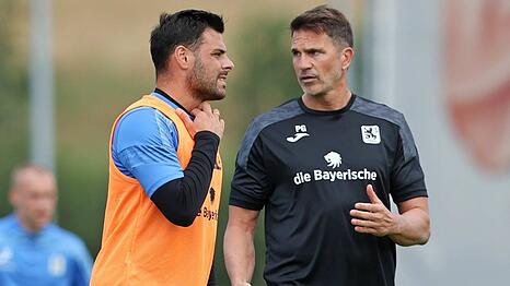 Ex-L&ouml;wen-Coach Patrick Gl&ouml;ckner und Kevin Volland.
