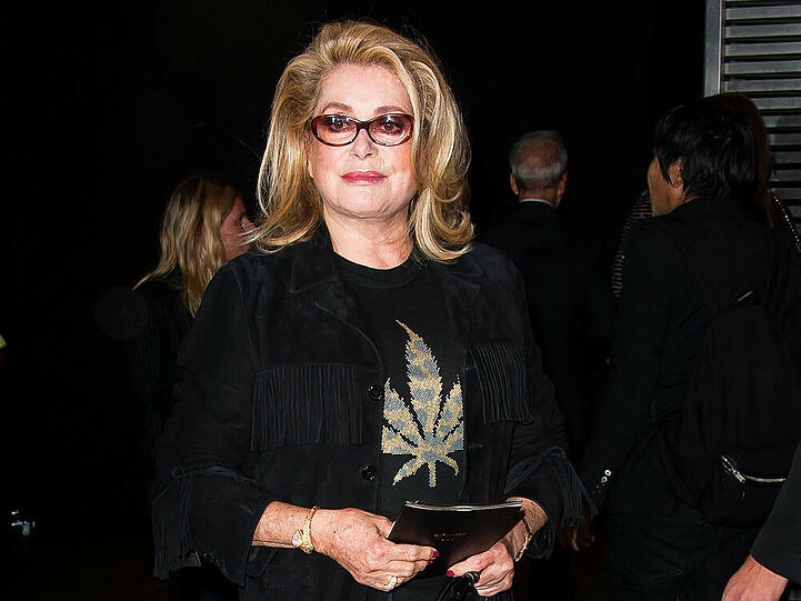 Catherine Deneuve bei einer Modeveranstaltung in Paris