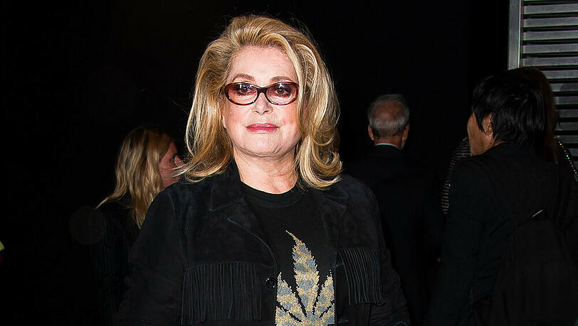 Catherine Deneuve bei einer Modeveranstaltung in Paris Catherine Deneuve bei einer Modeveranstaltung in Paris