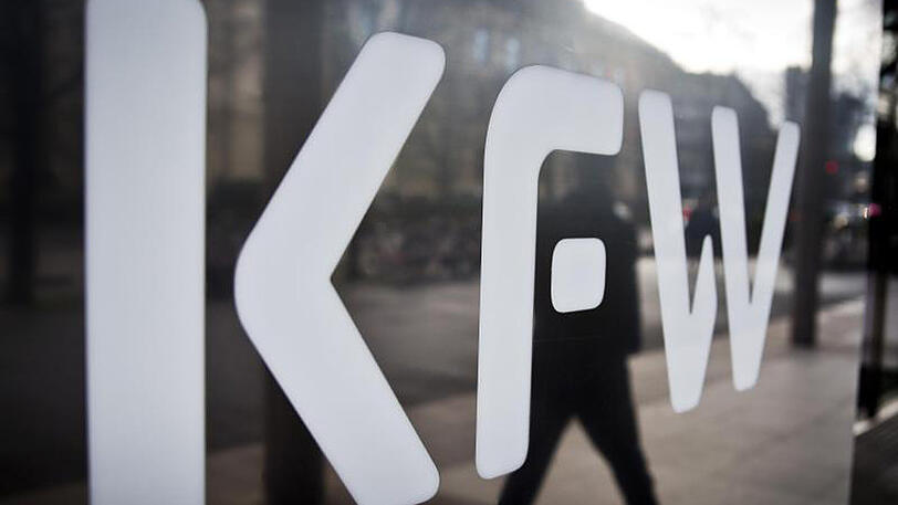 Überweisungspanne: Den Schaden durch Transaktionskosten und Zinsausfälle bezifferte der KfW-Vorstand auf 25.000 Euro.