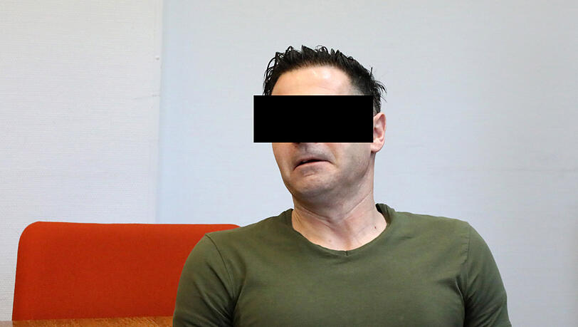 Der Angeklagte am Montag vor Gericht. Der Angeklagte am Montag vor Gericht.