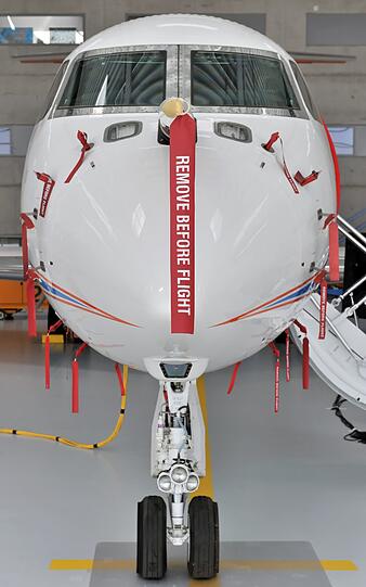 Das Flugzeug solle helfen, extreme Wetterereignisse besser zu verstehen und
vorherzusagen und den Wissenschaftsstandort Deutschland stärken.