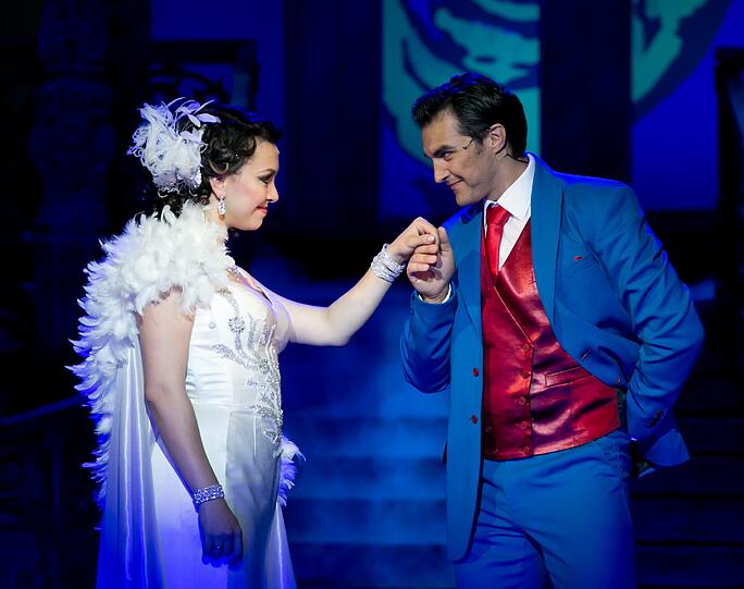 Emmerich Kálmáns "Die Herzogin von Chicago" als Gastspiel des Budapester Operettentheaters.