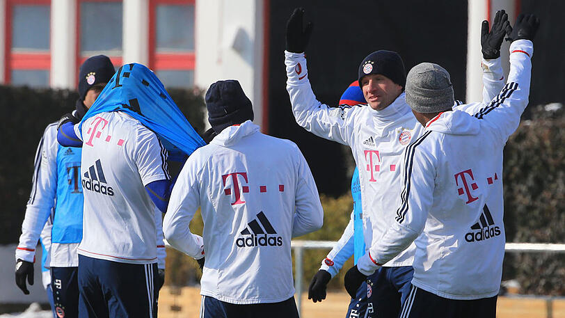 Die Hände zum Himmel: Thomas Müller sorgt für gute Stimmung.
