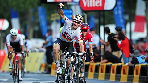 "Ich durfte 158 Rennen gewinnen, da siegt man nicht nur, wenn man lieb ist", sagt der deutsche Topsprinter André Greipel, der im Oktober mit 39 Jahren seine Karriere beendet hat.