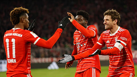 Kingsley Coman (l.) und Thomas Müller (r.) sorgten gegen Union Berlin in der Offensive für mächtig Betrieb.