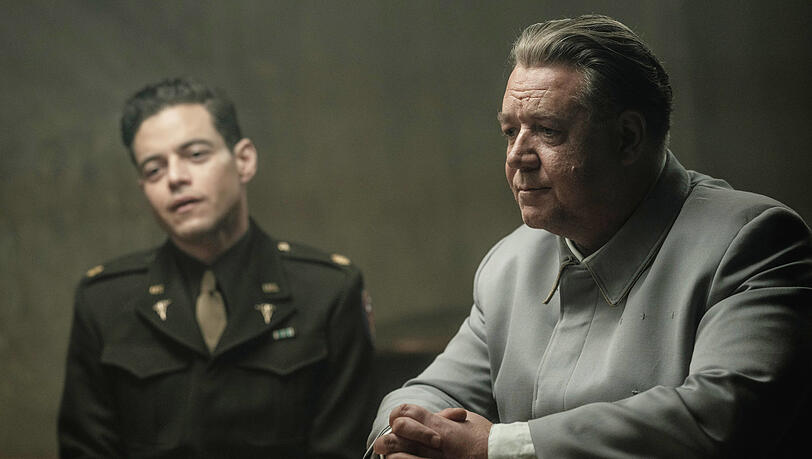 Rami Malek und Russell Crowe in &bdquo;N&uuml;rnberg&ldquo;.