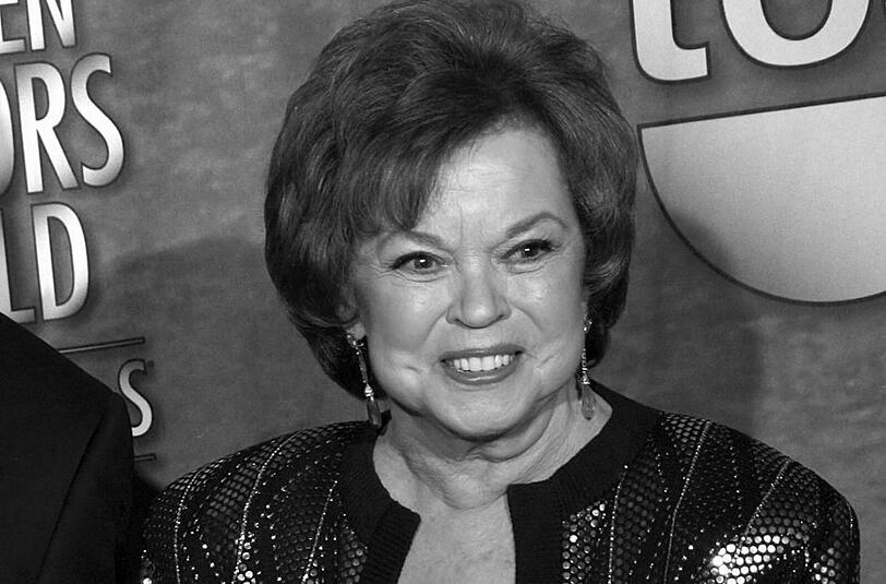 10.02. Shirley Temple (85) Als Kinderstar war die US-Schauspielerin ein Kassenmagnet der 1930er Jahre. Als die Kinokarriere endete, ging sie in die Politik. Sie brachte es zur UN-Delegierten und Botschafterin der USA.