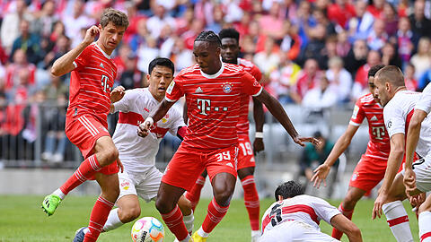 Südschlager am Samstag: Der VfB Stuttgart empfängt den FC Bayern. Das Hinspiel endete 2:2, Mathys Tel (am Ball) traf.