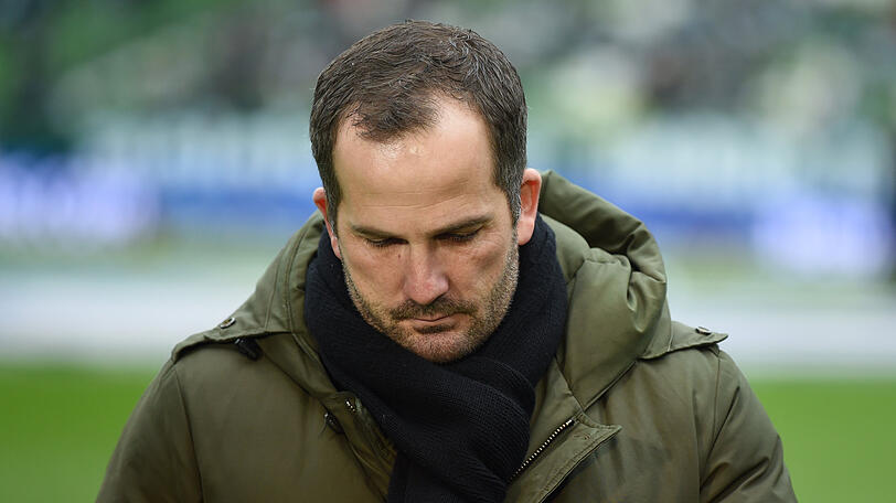 Muss auf viele Spieler verzichten: Augsburg-Trainer Manuel Baum.