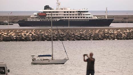 Die "Hondius" liegt vor Teneriffa.
