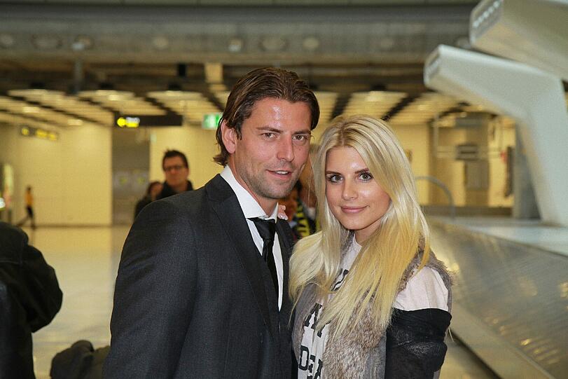 2010 ging sie Roman Weidenfeller ins Netz, auf Facebook chatteten sie: Lisa Rossenbach hat BWL studiert, arbeitet bei einer Beauty-Firma.
