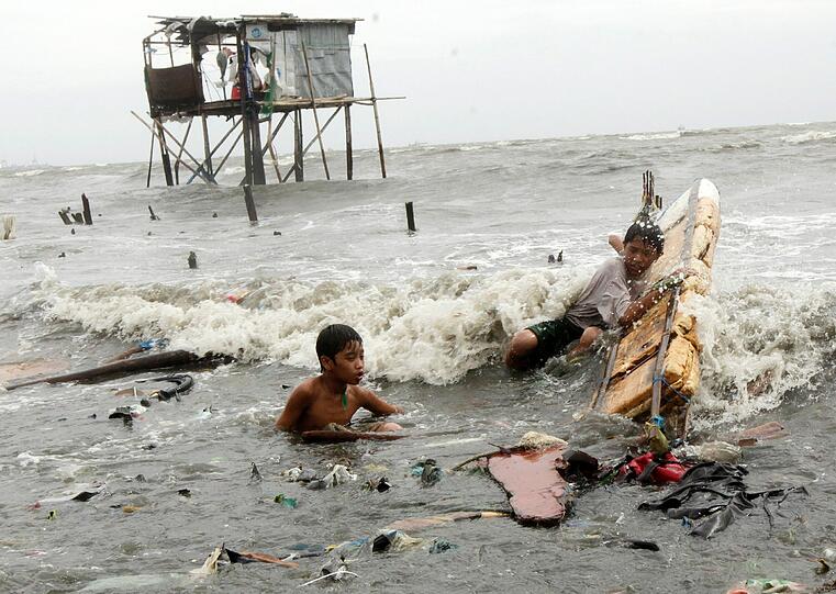 Bilder der Verwüstung: Taifun "Nesat" verwüstet die Philippinen - Die Bilder