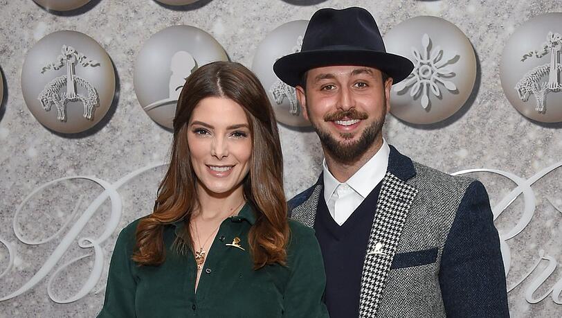"Twilight"-Star Ashley Greene und ihr Ehemann, Paul Khoury, bekommen eine Baby. "Twilight"-Star Ashley Greene und ihr Ehemann, Paul Khoury, bekommen eine Baby.