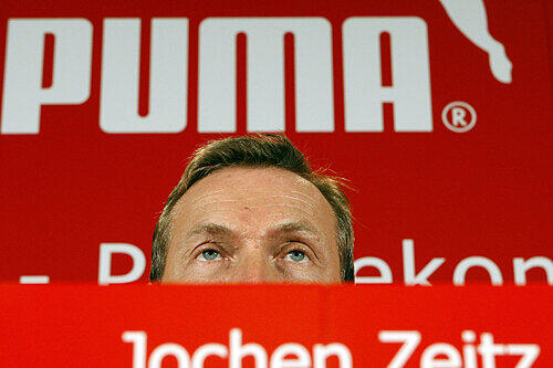 Puma-Chef Jochen Zeitz hat Ärger mit der Niederlassung in Griechenland. 130 Millionen Euro sind verschwunden.