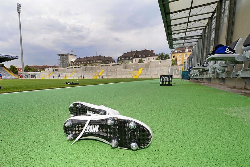 Das erste Spiel im renovierten Grünwalder Stadion. Die Impressionen zum Durchklicken!