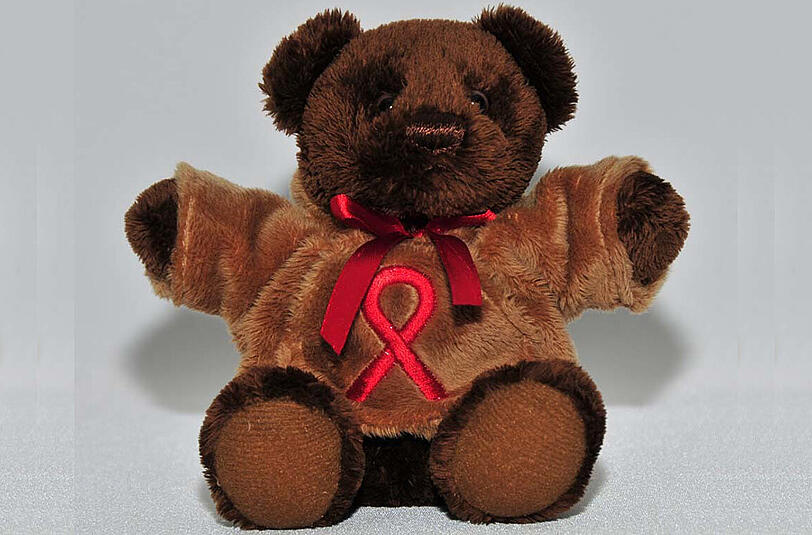 Der Aids-Teddy der Münchner Aids-Hilfe.