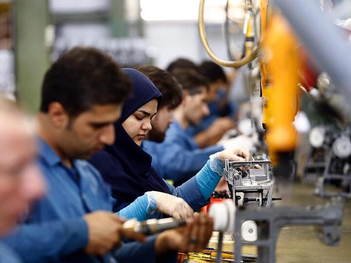 Industrieproduktion im westiranischen Qazvin: Seit dem Ausstieg der USA aus dem Atomabkommen und der Verhängung neuer amerikanischer Sanktionen steckt der Iran in einer akuten Wirtschaftskrise.