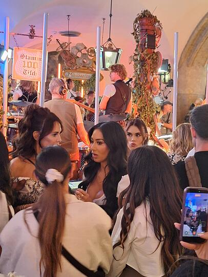 Nicole Scherzinger kurz vor ihrem Auftritt beim "HeidiFest". Nicole Scherzinger kurz vor ihrem Auftritt beim "HeidiFest".