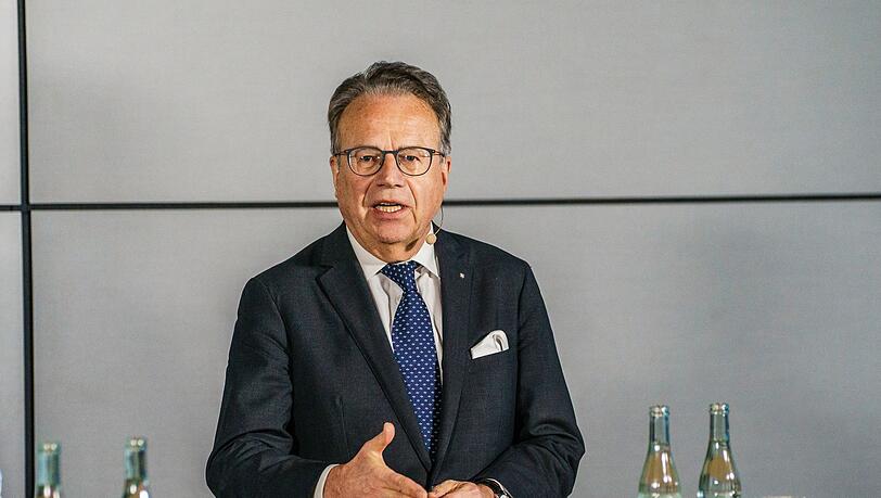 Frank-Jürgen Weise war von 2004 bis 2017 Chef der Bundesagentur für Arbeit. (Archivfoto) Frank-Jürgen Weise war von 2004 bis 2017 Chef der Bundesagentur für Arbeit. (Archivfoto)