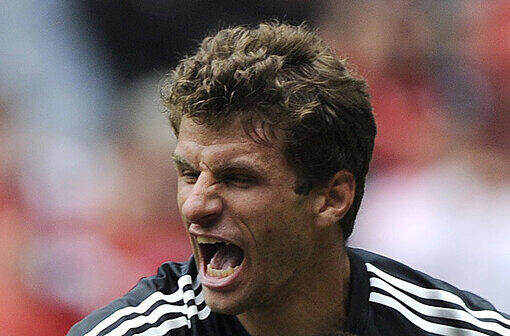 THOMAS MÜLLER: Note 3. Arbeitete, schmiss sich rein. Aber längst nicht mit der Leidenschaft eines Finals. Nicht in Stimmung für einen echten Fight. Es fehlt des Müllers Kampfeslust. Wenigstens mit mehr Elan nach der Pause.