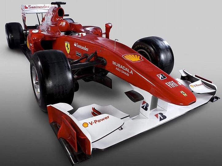 Der F10 &ndash; eine ver- längerte Version des Vorgängers?