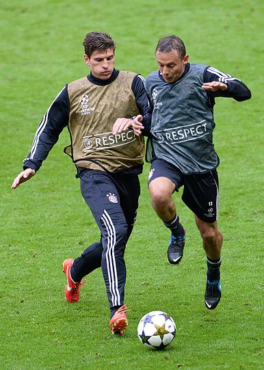 Jetzt wird?s langsam ernst: Die letzte Trainingseinheit vor dem großen Showdown im " German Endspiel". Die Bilder vom Bayern-Training im Wembley-Stadion!
