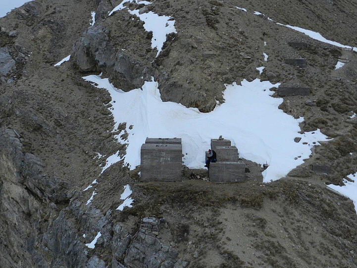 Der Mann verirrte sich am Dienstag beim Aufstieg auf die Zugspitze. Erst am Mittwochmorgen konnte der 25-Jährige gerettet werden.
