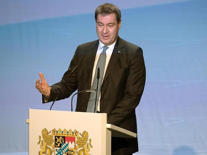 Bayerns Ministerpräsident Markus Söder lehnt Änderungen am Grundrecht auf Asyl ab.