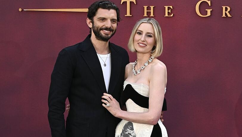 Laura Carmichael und Michael C. Fox bei einem gemeinsamen Auftritt. Laura Carmichael und Michael C. Fox bei einem gemeinsamen Auftritt.