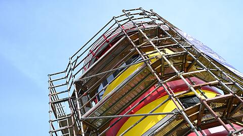 2020 wurde der Pilsumer Leuchtturm zuletzt komplett neu angestrichen.