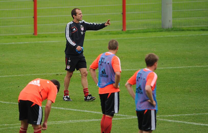 Achtung Fans der kleinen Bayern: Für die zweite Mannschaft des FC Bayern um Trainer  Mehmet Scholl gibt es neue Termine für drei Heimspiele sowie eine Auswärtspartie.