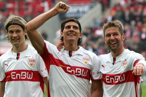 Mario Gomez (Mitte),Thomas Hitzlsperger (rechts) und Martin Lanig träumen von der Meisterschaft.