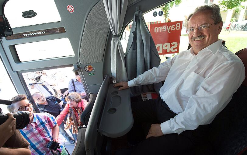 Knöllchen für den Wahlkampf-Bus - die Bilder.