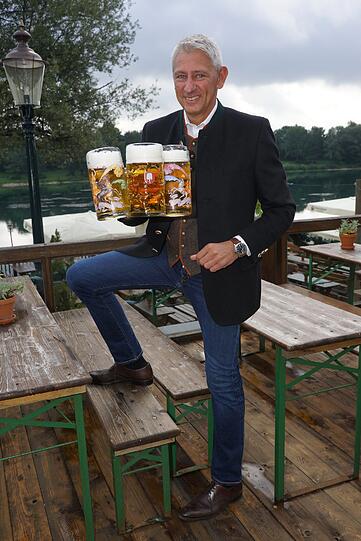 Weitere Bilder von der Able-Vorstellung in ihrem Biergarten am Lerchenauer See.