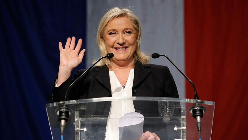 Die rechtsextreme Partei "Front National" von Marine Le Pen feiert einen historischen Wahlerfolg in Frankreich. Die rechtsextreme Partei "Front National" von Marine Le Pen feiert einen historischen Wahlerfolg in Frankreich.